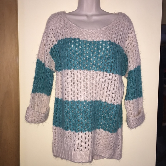 J.J.BASICS reen tan crochet knit roll cuff sweater - Picture 4 of 8